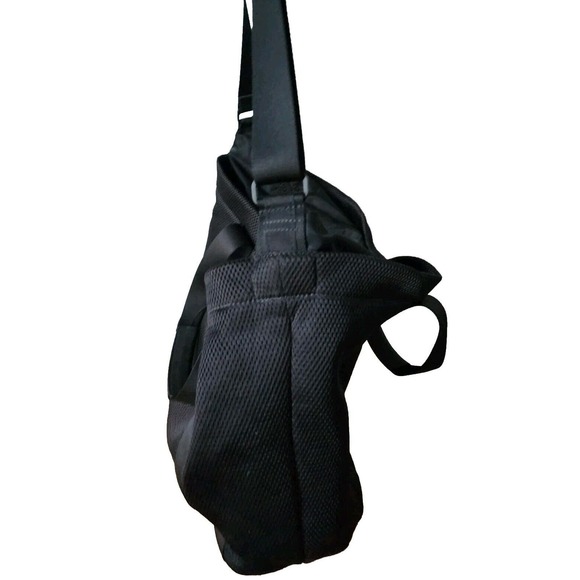 Lululemon Carry The Day Bag (Mesh) Black Tote Weekender XXL Crossbody 15x5x16 - Picture 9 of 16